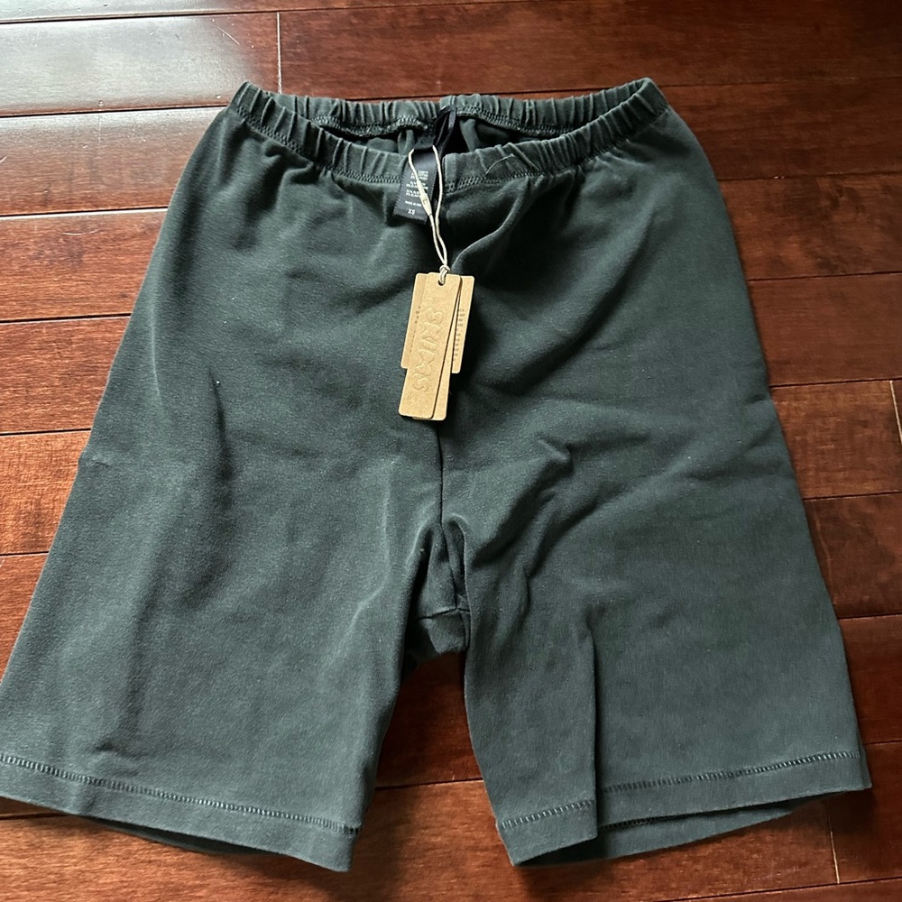 skims biker shorts
